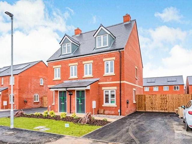 Apartment for rent in Woodland Valley, Rothwell