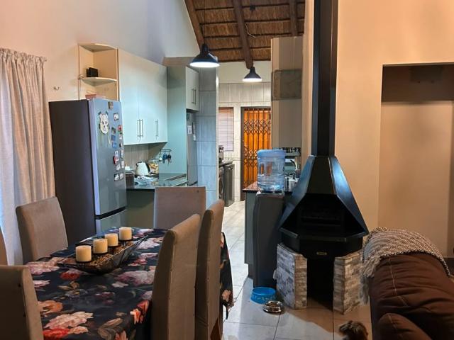 House for rent in Hartbeespoort Dam Nature Reserve, North West