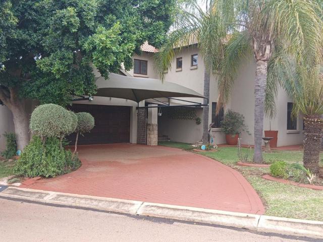 House for rent in Hartbeespoort Dam Nature Reserve, North West