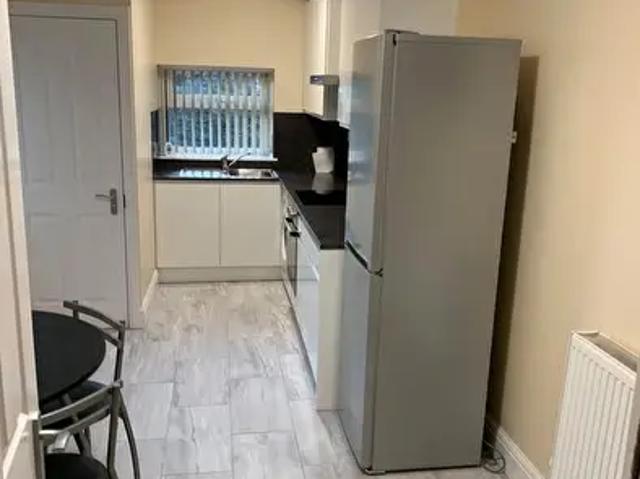 Apartment for rent in St Thomas, Swansea