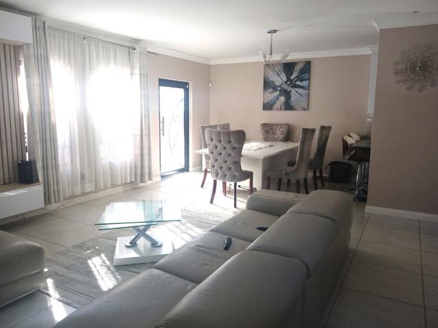 House for rent in Waterkloof, Gauteng
