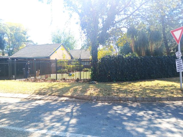 House for rent in Waterkloof, Gauteng