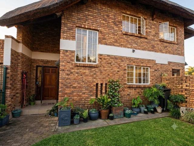 House for rent in Waterkloof, Gauteng