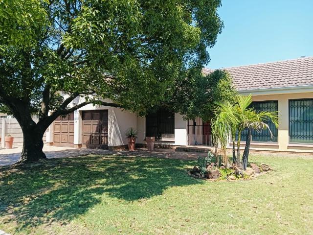 House for rent in Goodwood, Western Cape