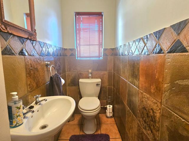 House for rent in Waterkloof, Gauteng