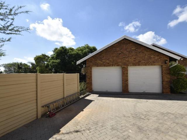 House for rent in Waterkloof, Gauteng