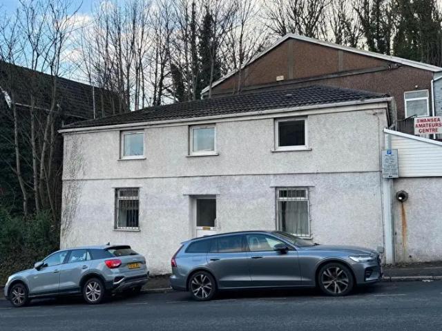 Apartment for rent in Mount Pleasant, Swansea