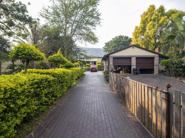 House for rent in Waterkloof, Gauteng