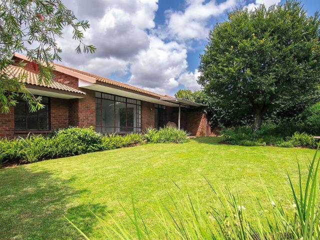 House for rent in Paulshof, Alexandra