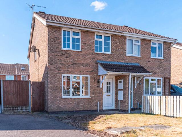 Apartment for rent in Whetstone, Pinfold
