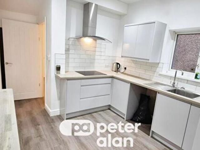 Apartment for rent in Briton Ferry, Wales