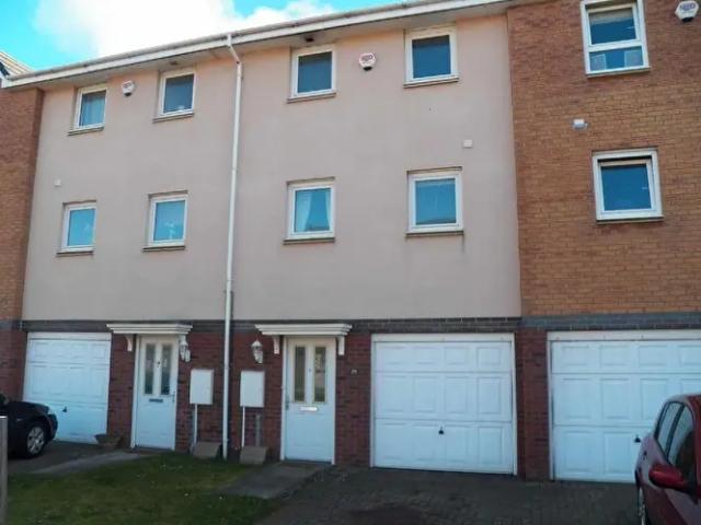 Apartment for rent in Seaside, Llanelli