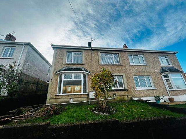 Apartment for rent in Cimla, Neath