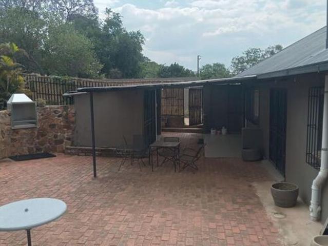 House for rent in Johannesburg Ward 97, Roodepoort