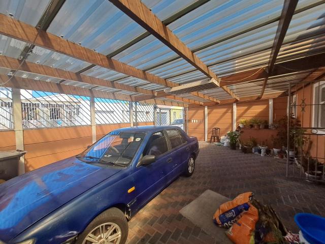 House for rent in Mitchells Plain, Western Cape