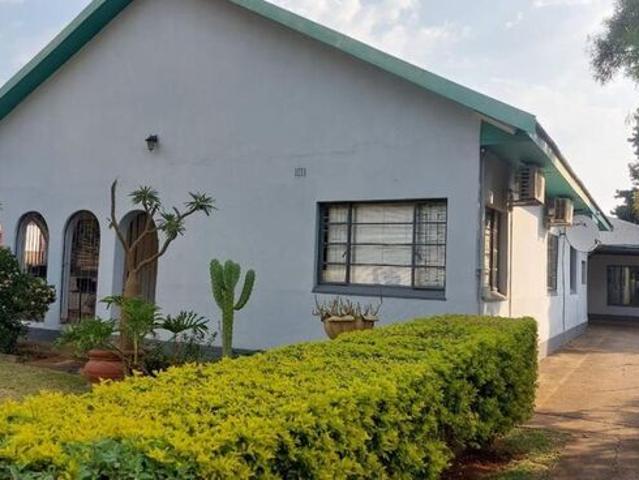 House for rent in Waterkloof, Gauteng