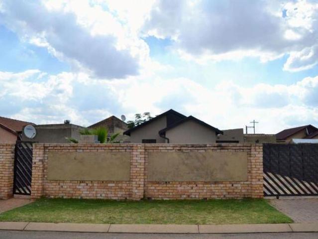 House for rent in Protea Glen, Soweto