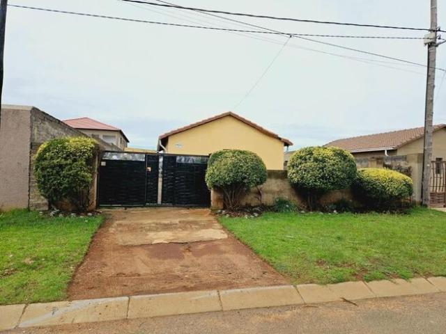 House for rent in Protea Glen, Soweto