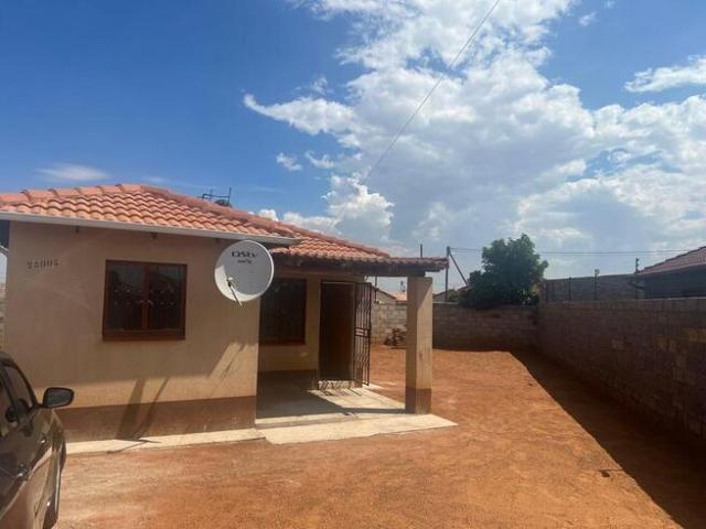 House for rent in Protea Glen, Soweto