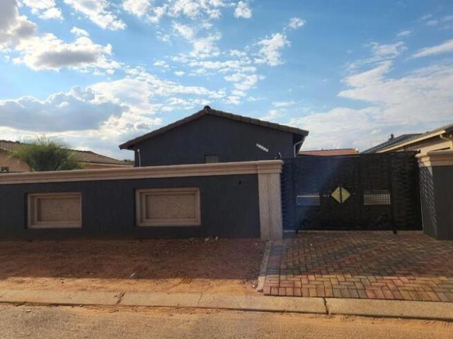 House for rent in Protea Glen, Soweto