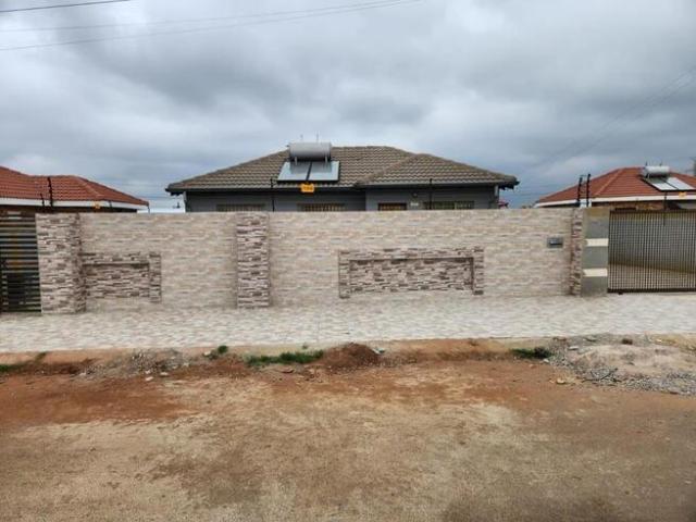 House for rent in Protea Glen, Soweto