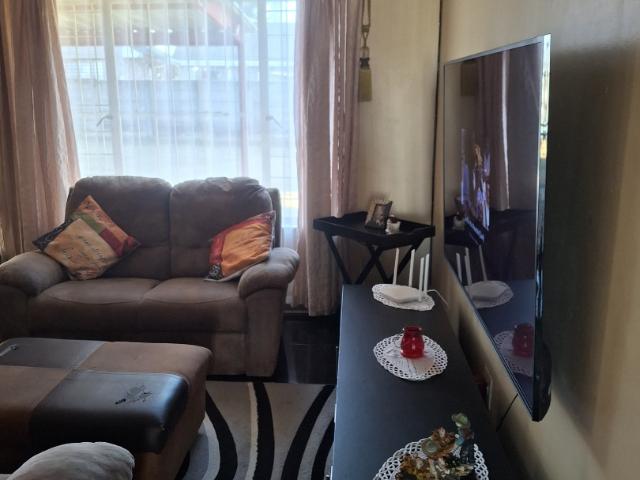 House for rent in Mohlakeng, Gauteng