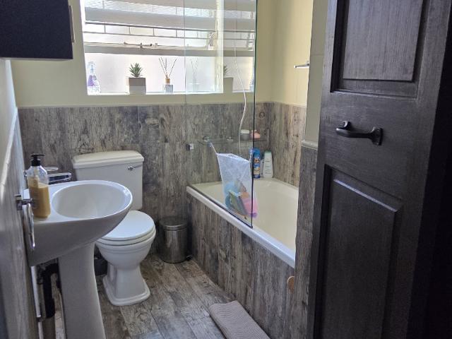 House for rent in Waterkloof, Gauteng
