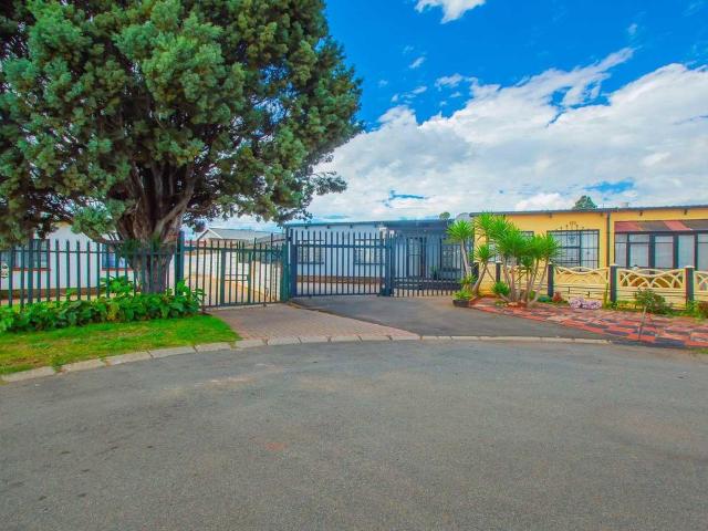 House for rent in Vosloorus, Gauteng