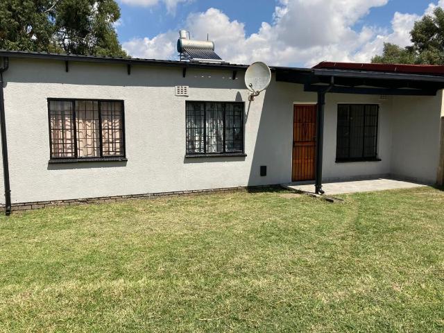 House for rent in Vosloorus, Gauteng