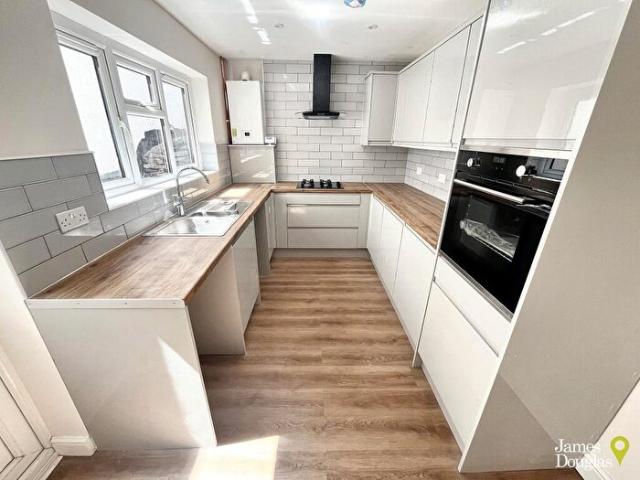 Apartment for rent in Ynysybwl and Coed-y-cwm, Ynysybwl