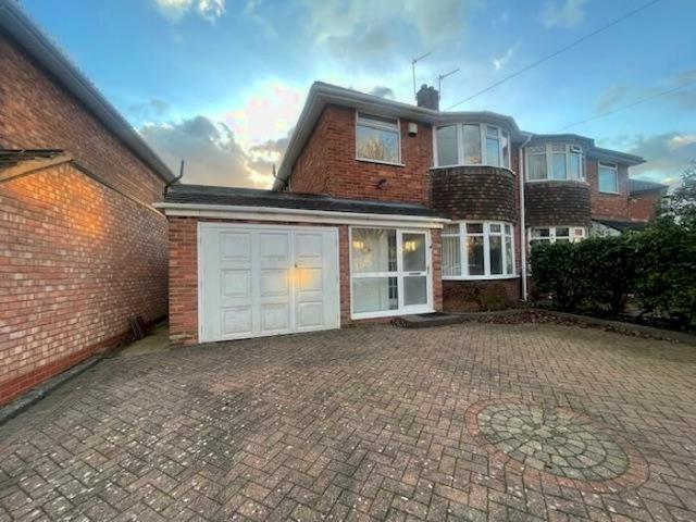 Apartment for rent in Ulverley Green, Solihull