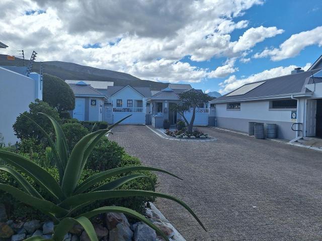 House for rent in Baardskeerdersbos, Western Cape