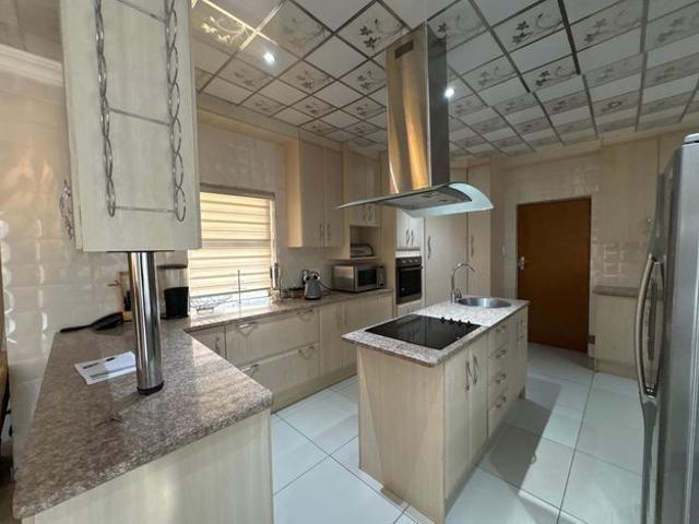 House for rent in Waterkloof, Gauteng