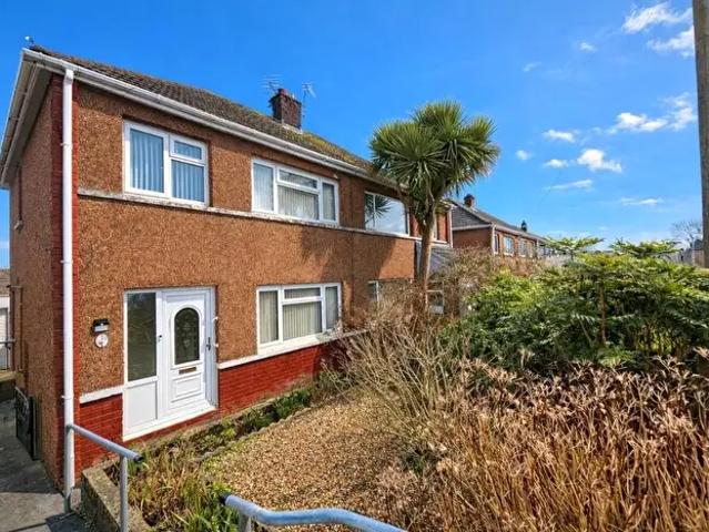 Apartment for rent in Laleston, Cefn Glas