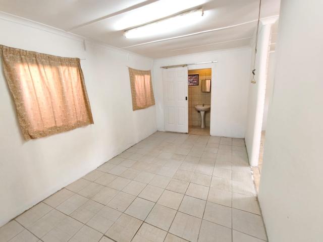 House for rent in Chatsworth, Kwazulu-natal