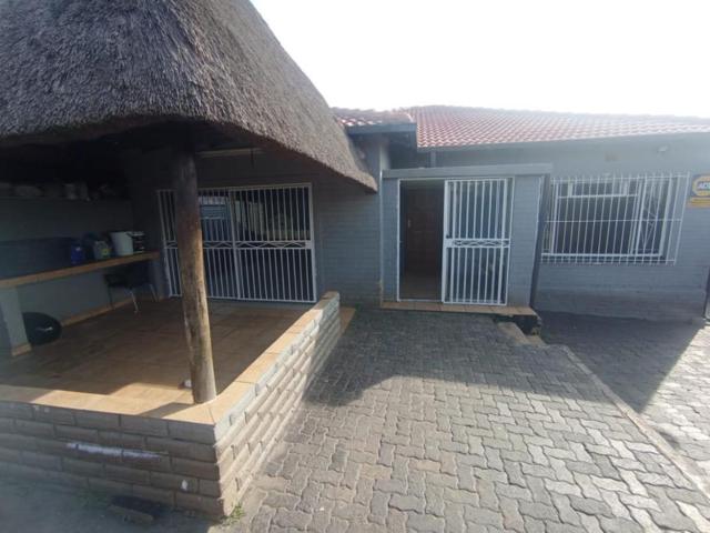 House for rent in Vosloorus, Gauteng