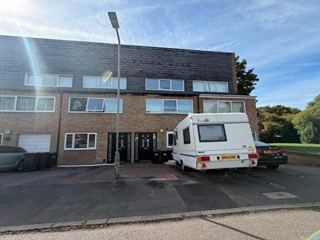 Apartment for rent in Oakridge Park, Stantonbury