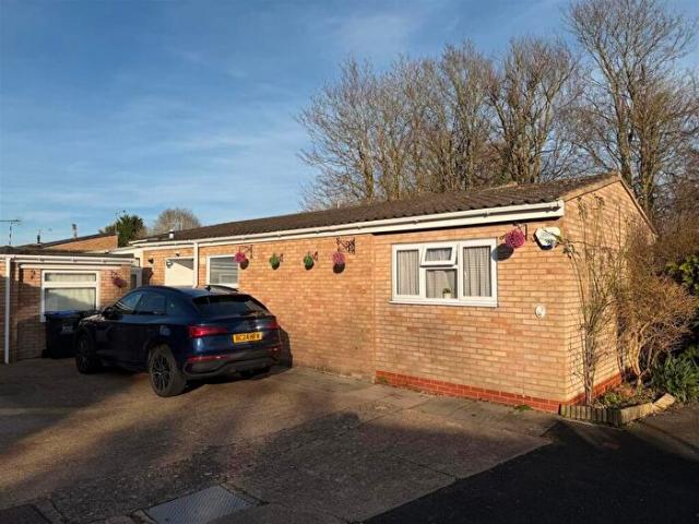 Apartment for rent in Sydenham, Green Close