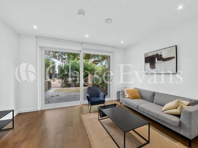 House for rent in Walworth, Greater London