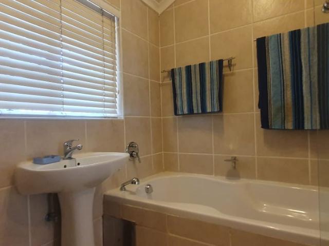 House for rent in Waterkloof, Gauteng