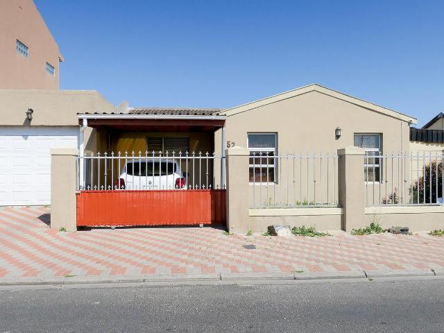 House for rent in Mitchells Plain, Western Cape