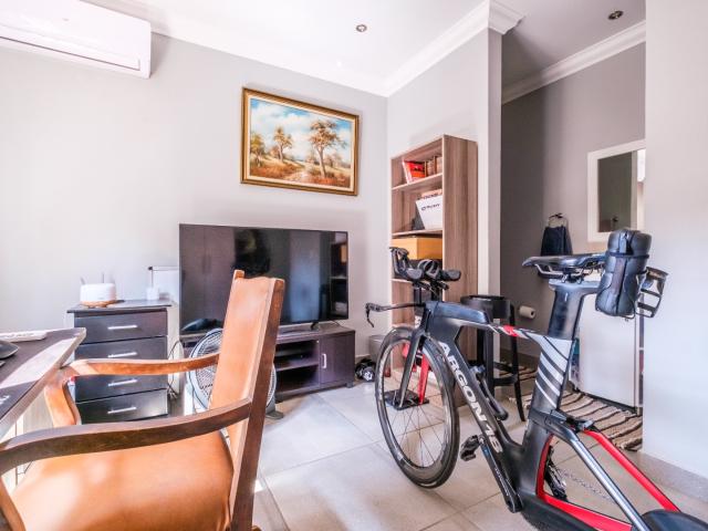 House for rent in Hartbeespoort Dam Nature Reserve, North West