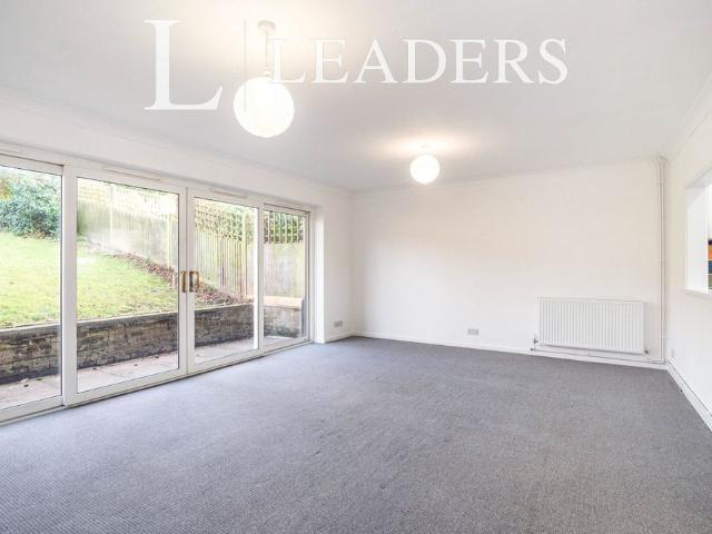 House for rent in Romford, Sandown Park