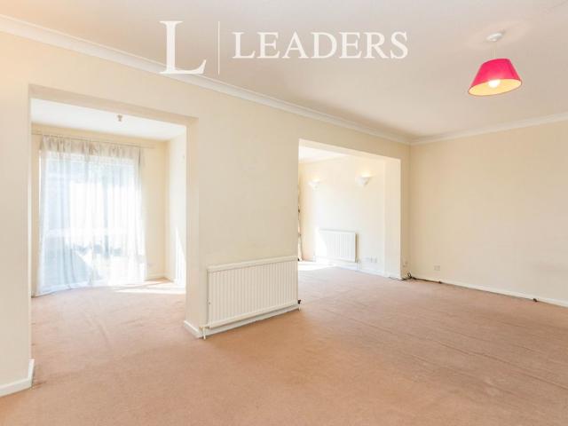 House for rent in Horsell, Woking