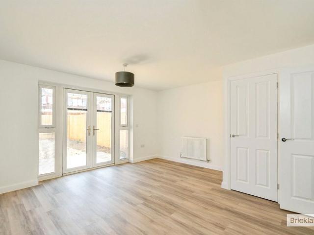 House for rent in Littlecote, West Sussex