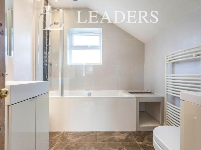 House for rent in Red Hill, Surrey