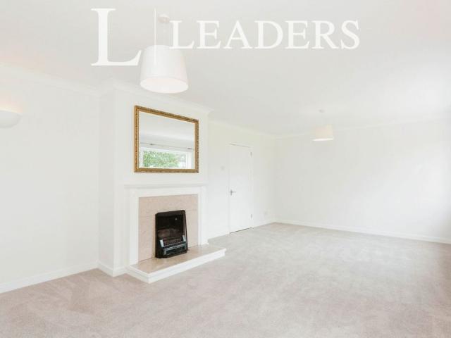 House for rent in Fole, Surrey