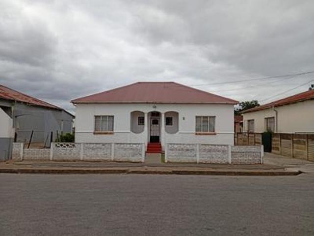 House for sale in Uitenhage, Eastern Cape