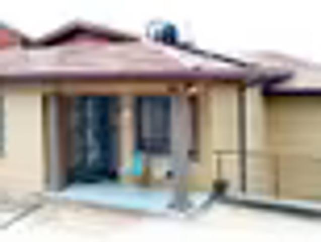 House for sale in Chatsworth, Kwazulu-natal