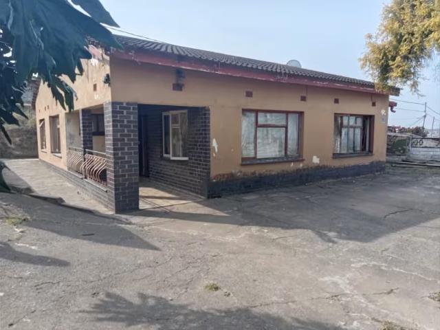 House for sale in Umlazi, eThekwini Metropolitan Municipality
